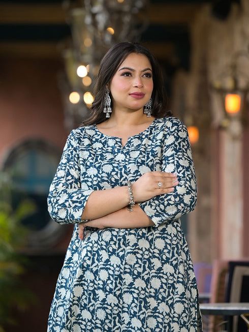 Women Plus Size Teal Pure Cotton Kurta Set